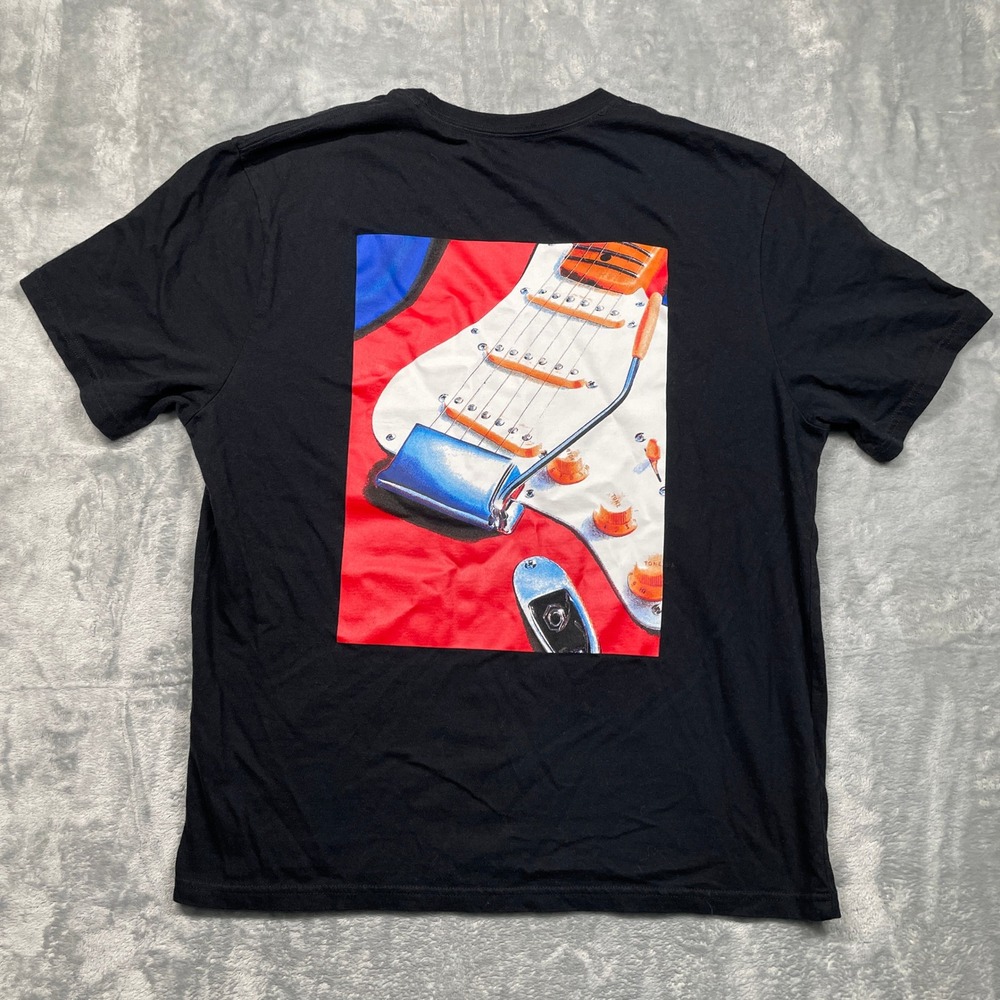 Lucky Brand Fender T-Shirt Mens Large Black Red Logo Stratocaster Graphic Tee